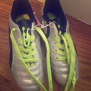 Puma Procat Soccer Cleats - Size 1